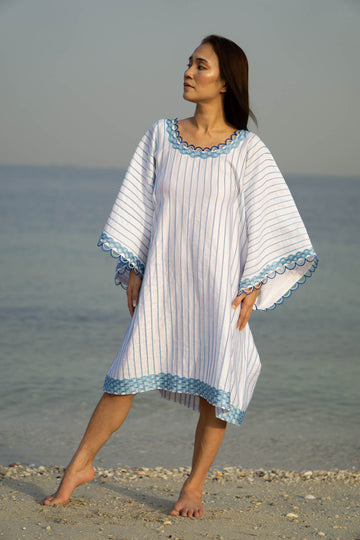 Robe - White